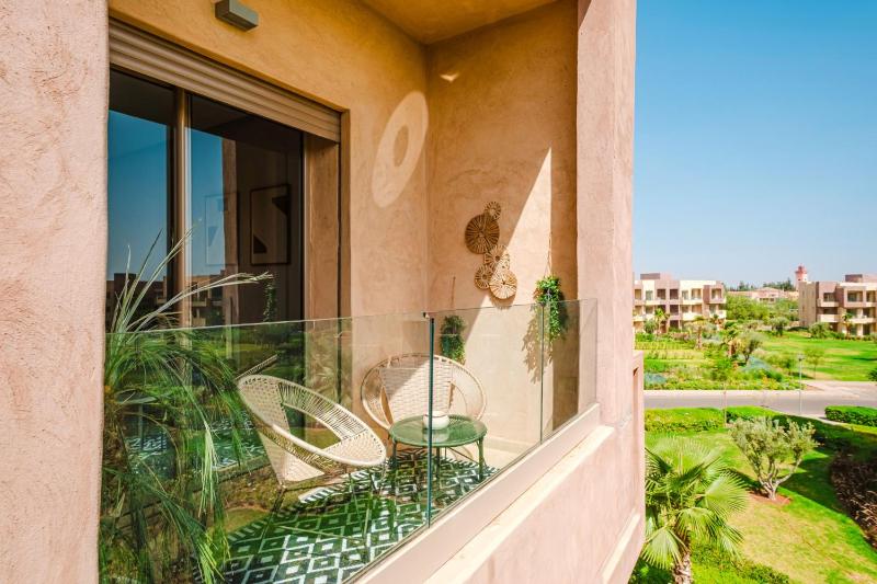 Appartement de charme residence avec piscine WiFi - image 12