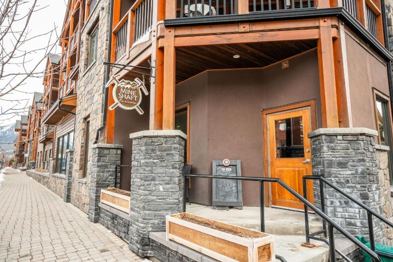 Spring Creek Penthouse by Canadian Rockies Vacation Rentals - image 48