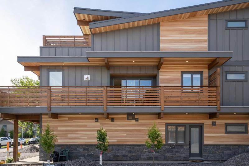 Luxe 4BR House by Canadian Rockies Vacation Rentals - image 48