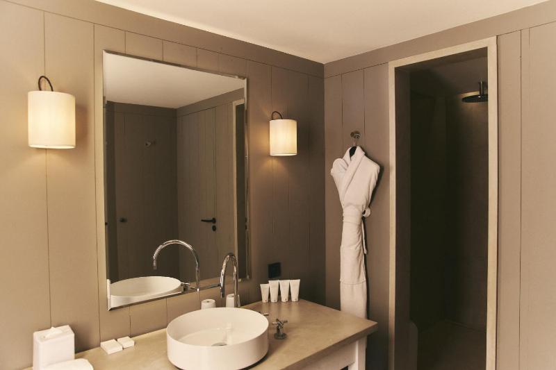 Junior Suite Seaview 1st floor image 3