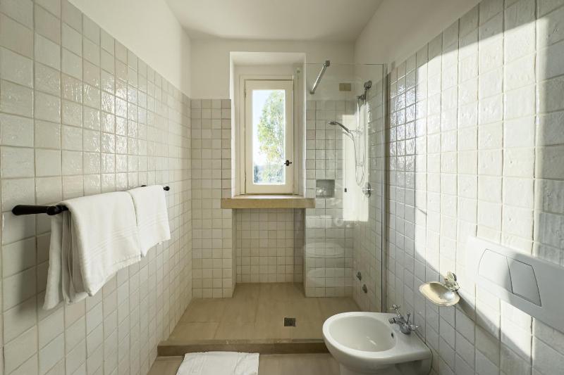 Classic Triple Room image 4