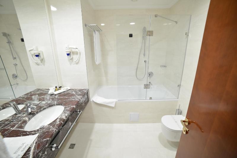 Deluxe Single Room image 3