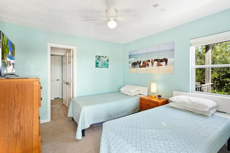 1303 - Trident True - image 44