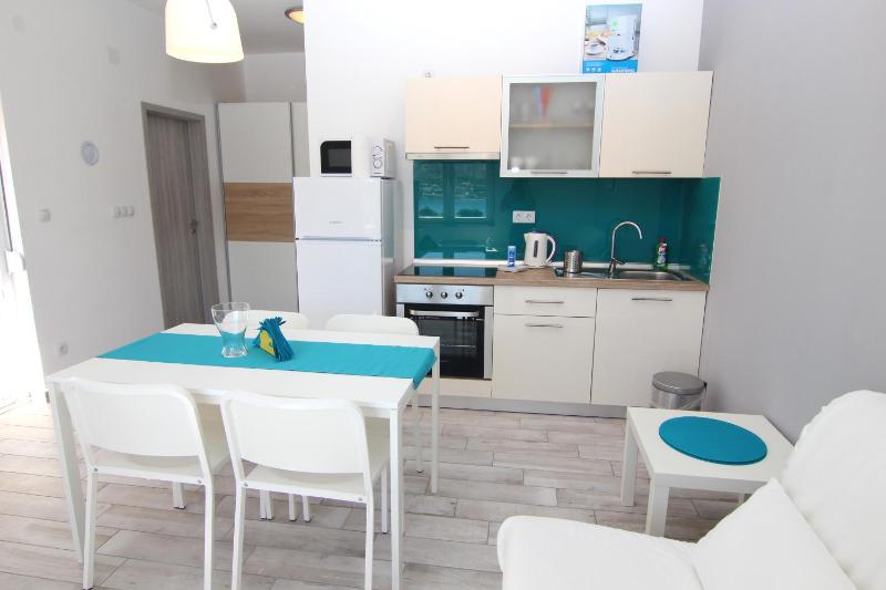 Apartment Villa Franci Pag with heating and open all year - image 2