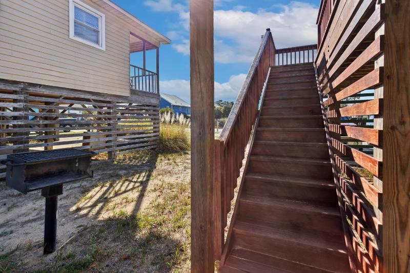 5165 - Holden Inn - image 26