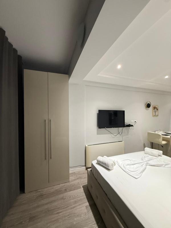 Sol Heart of Tirana Blloku studio - image 15