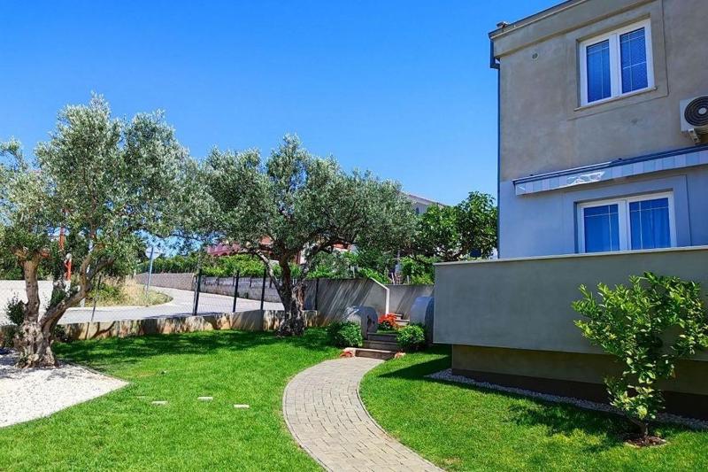 Apartments with parking space Pakostane - Biograd - 24713 - image 21