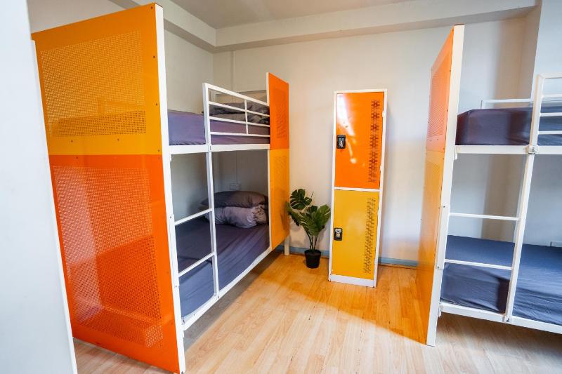 Bed in 4-Bed Mixed Dormitory Room image 4