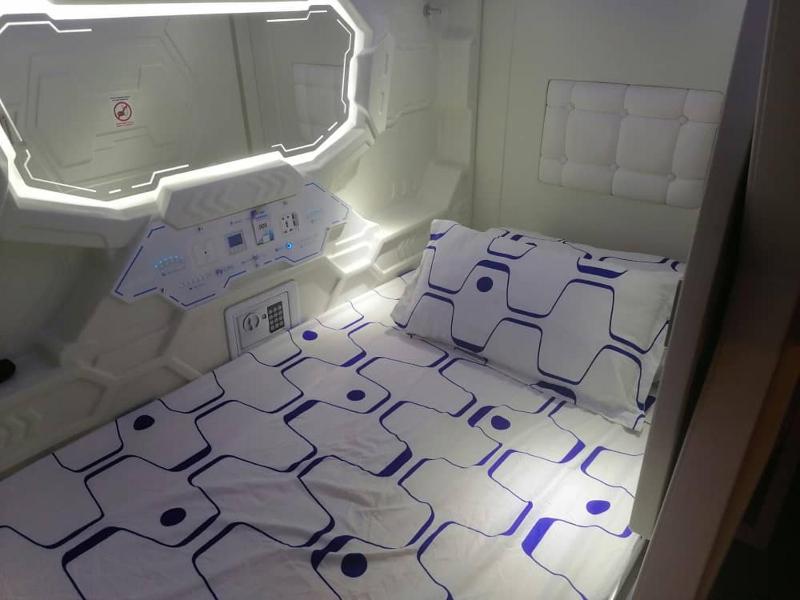 V SPACE CAPSULE and CAFE - image 21