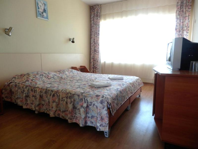 Economy Double or Twin Room image 3