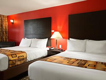 Double Room with Two Double Beds - Smoking image 3
