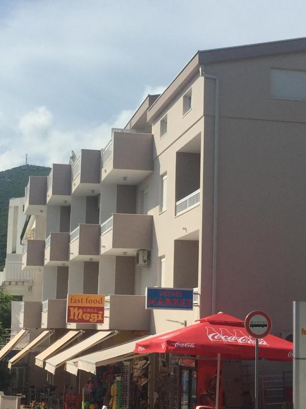 Apartment with Sea View image 2