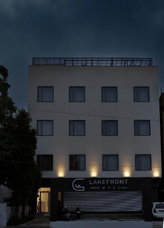 Lakefront Hotel by Brijwasi - image 1