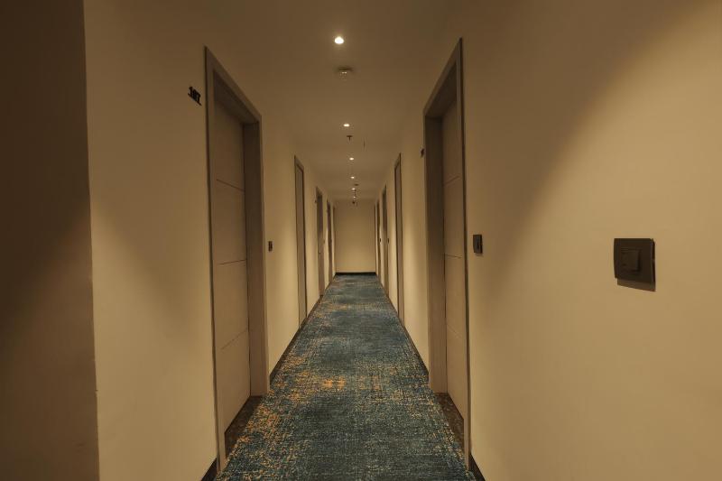 Lakefront Hotel by Brijwasi - image 4