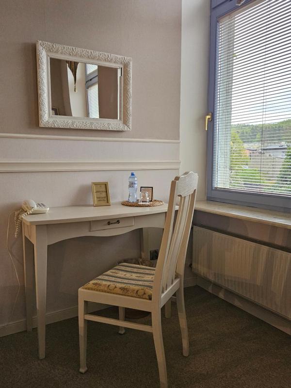 Single Room image 1