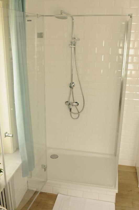 Triple Room with Garden View image 3