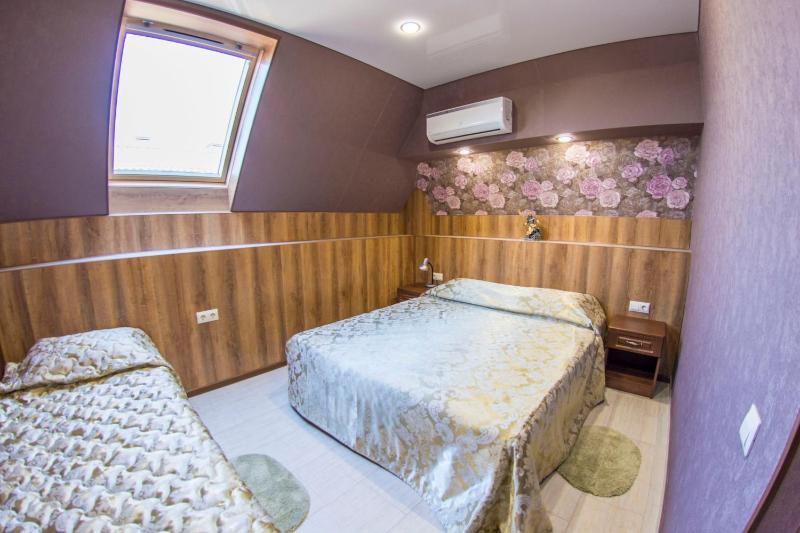 Studio Apartment image 2