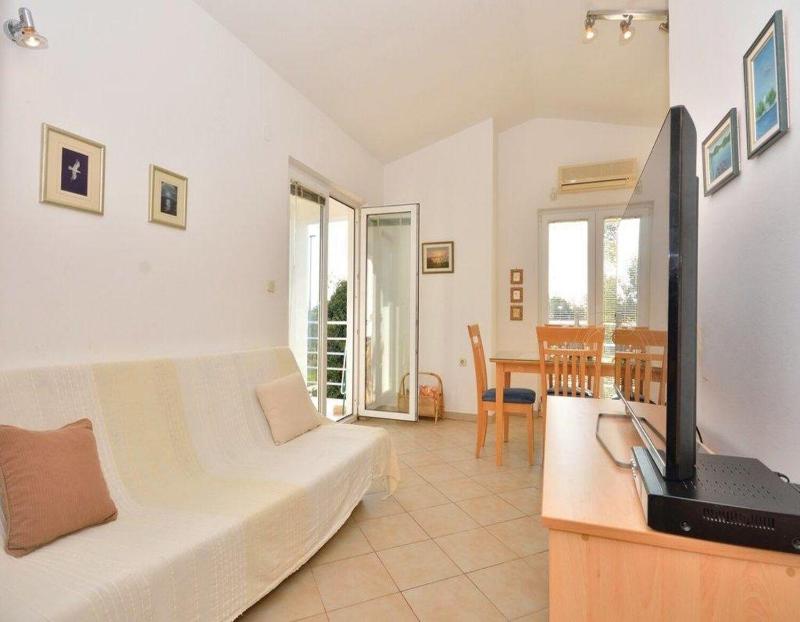 Apartment Mare - image 44