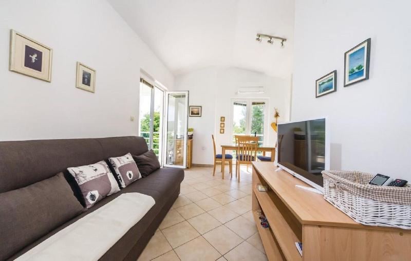 Apartment Mare - image 6
