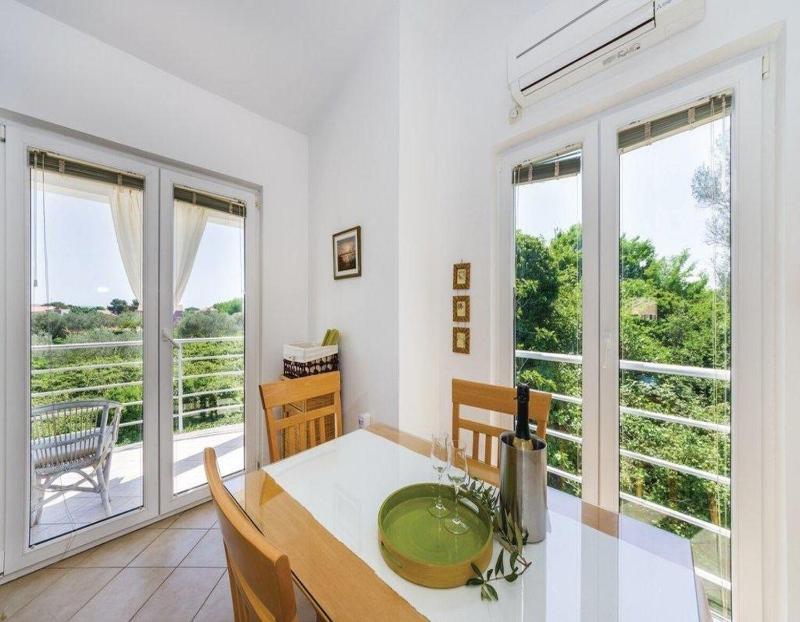 Apartment Mare - image 29