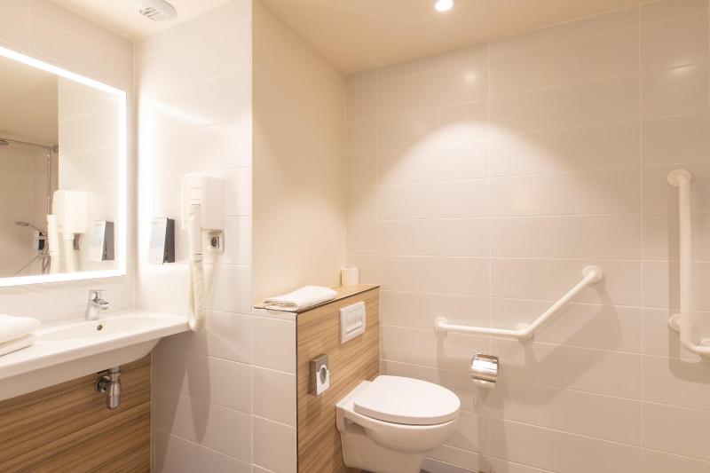 Next Quadruple Room image 2