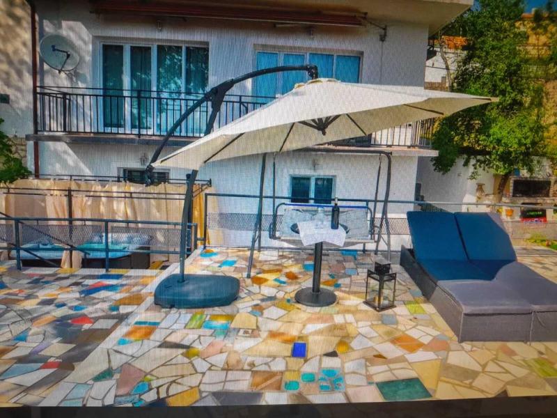 Apartments Roza - image 12