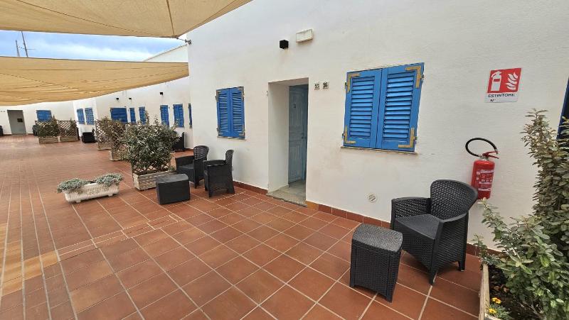 Double or Twin Room with Sea View image 2
