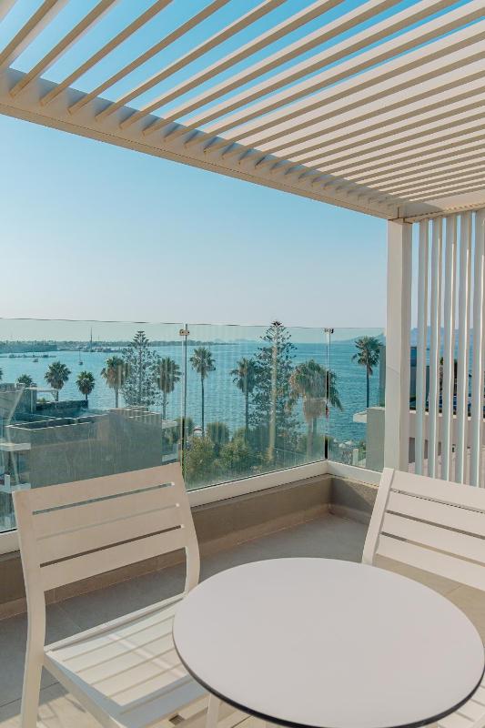 Suite with Terrace image 2