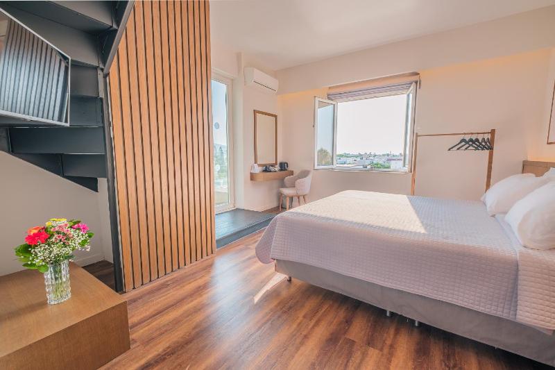 Suite with Terrace image 3