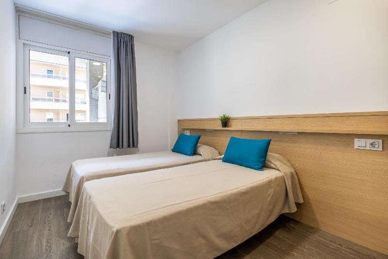 Rentalmar Zahara family suites - image 27