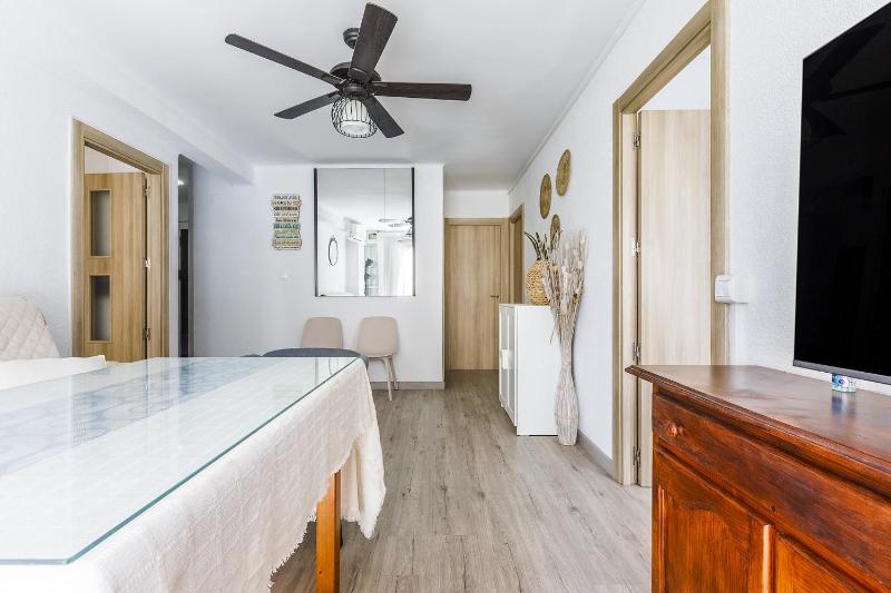 A&N Torre del Mar Lighthouse Beach Apartment Terrace - image 5