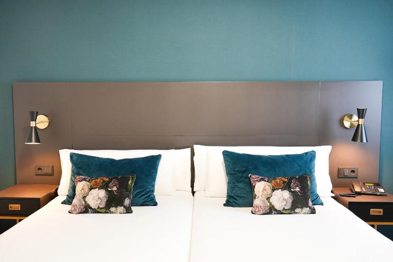 Twin Room ( 1 - 2 people ) image 3