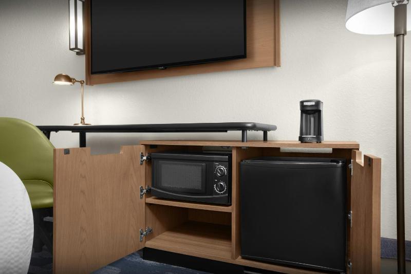Fairfield Inn & Suites by Marriott Sarasota Lakewood Ranch - image 11