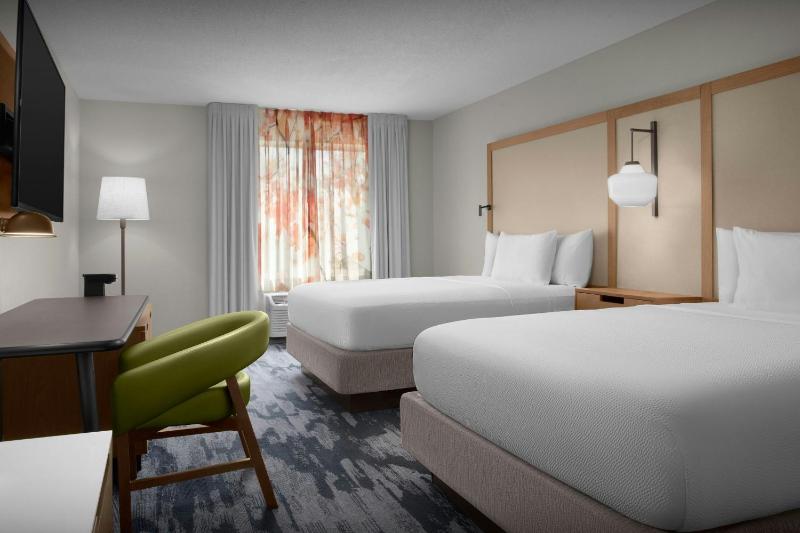 Fairfield Inn & Suites by Marriott Sarasota Lakewood Ranch - image 2