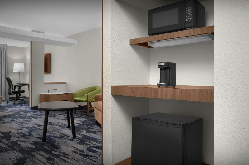 Fairfield Inn & Suites by Marriott Sarasota Lakewood Ranch - image 17