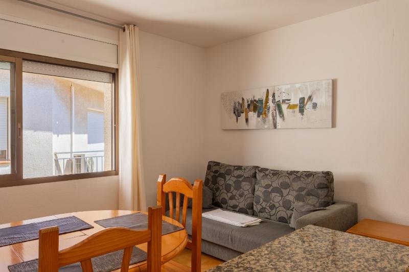 Two-Bedroom Apartment without terrace (4-6 Adults) image 1