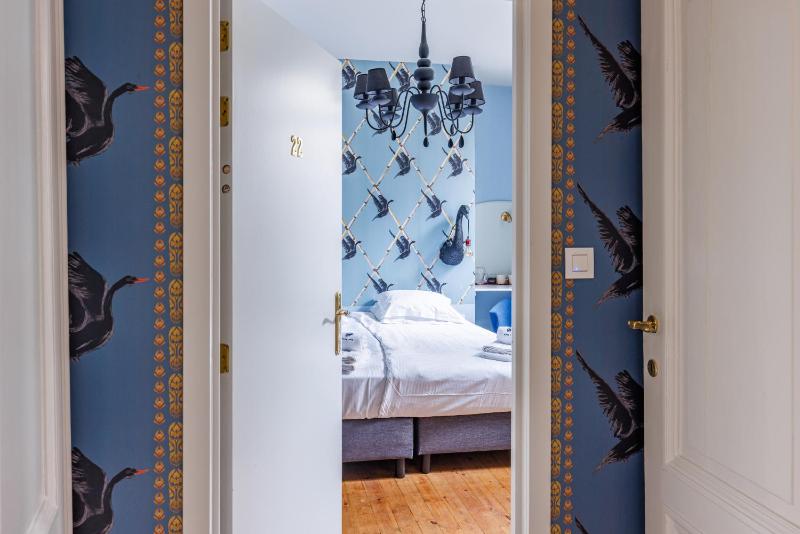 The Black Swan Hotel - image 13