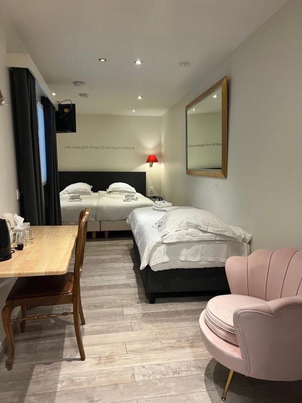 Budget Double Room image 1