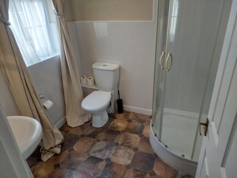 Edenfield Lodge - image 20
