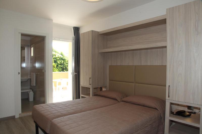 Superior Double or Twin Room image 3