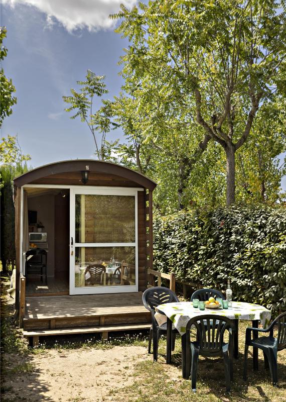 Bungalow with Garden (2 adults + 2 children) image 1