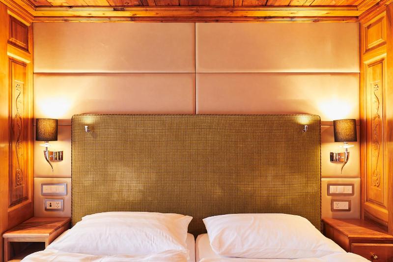 Standard Double Room image 4