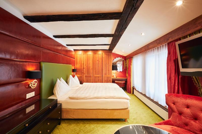 Superior Double Room image 1