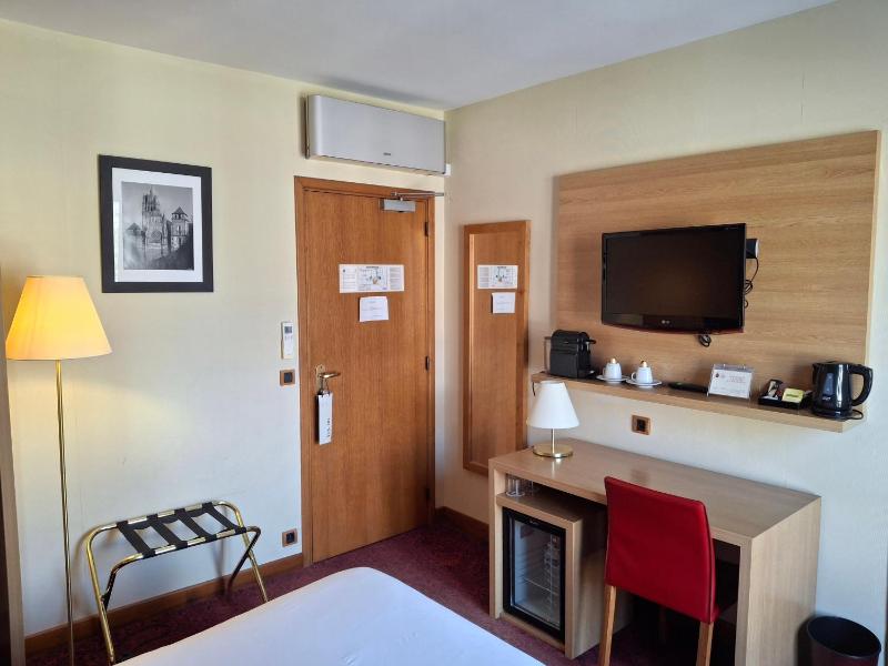 Superior Double Room image 3