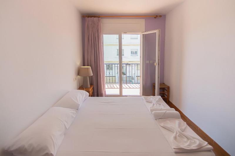WELCS APARTAMENTO 276 EMP con terraza - image 6