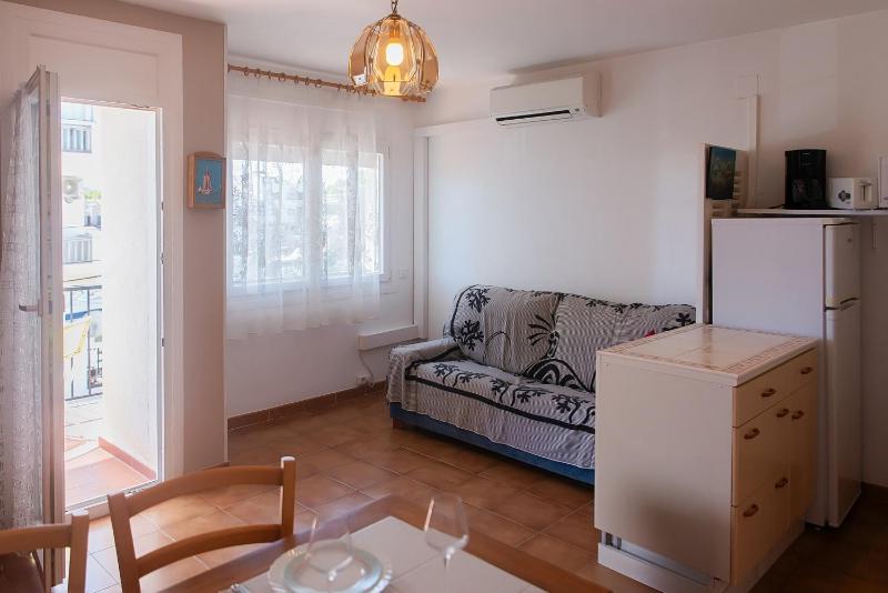 WELCS APARTAMENTO 276 EMP con terraza - image 17