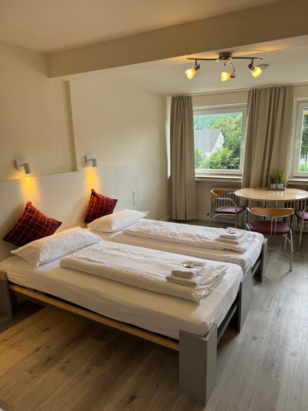 Comfort Triple Room image 2