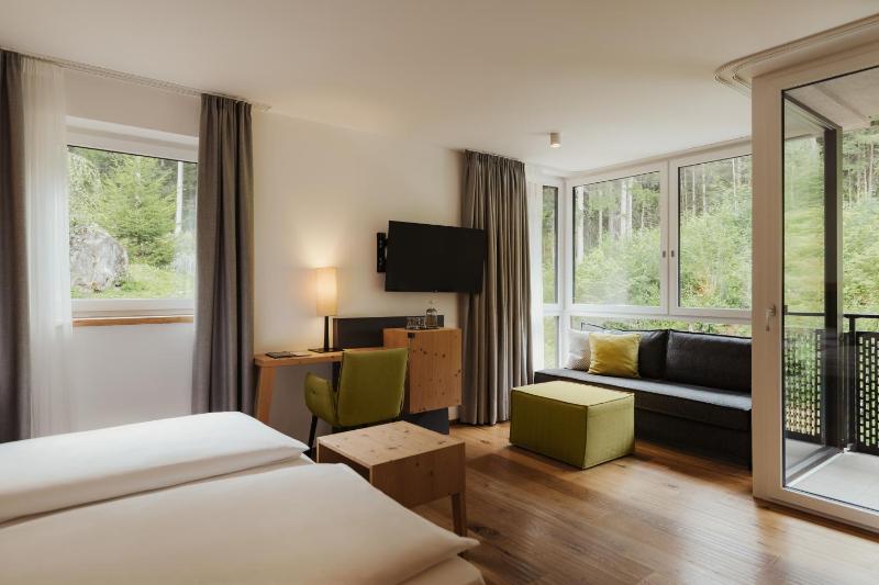 Triple Room image 4