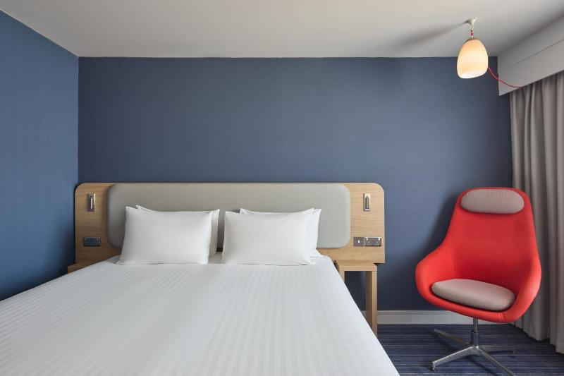 Standard Room with Free Hot Breakfast image 3