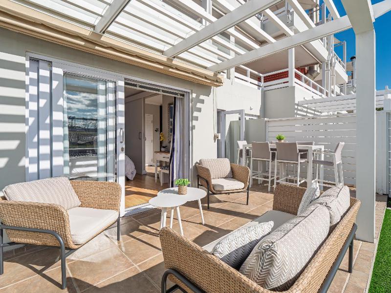 Sunny Dry Mill Apartment on Thesen Islands - image 13